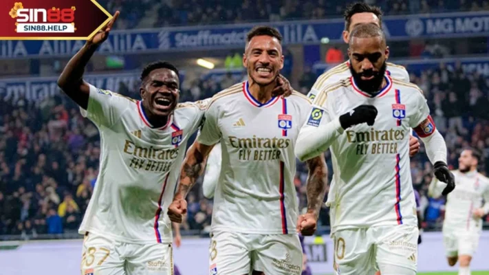 doi hinh Olympique Lyonnais Đội hình dự kiến của Olympique Lyonnais