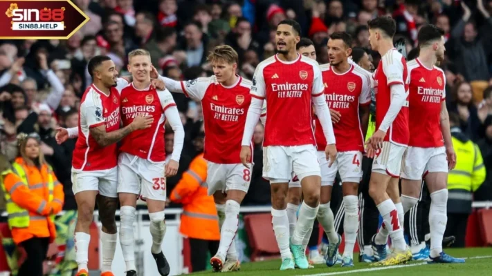 doi hinh arsenal (3) Đội hình ra sân của Arsenal